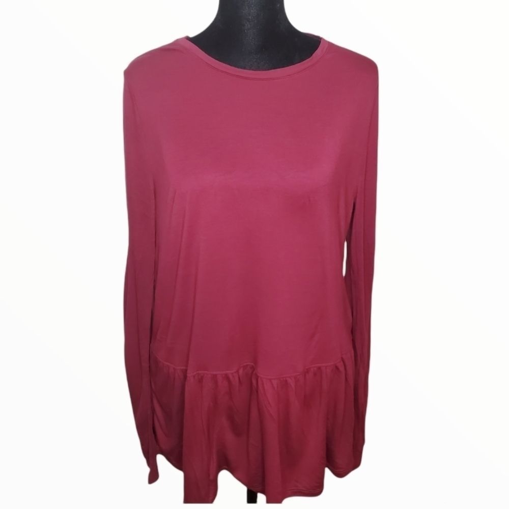 *NWT* Peplum blouse size:medium color:plum